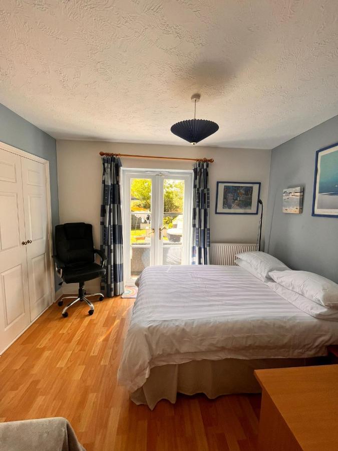 Choice Of One Double Bedroom With A Comfy Double Bed And Private En Suite For Solo Travellers Or Couples ,Or Alternatively Book Two Double Bedrooms For Families Or Friends แพดด็อควูด ภายนอก รูปภาพ